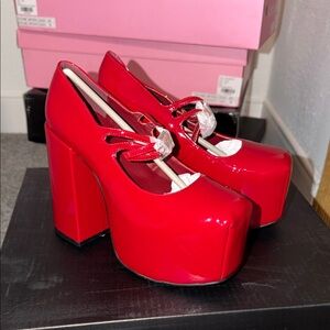 Chic Red Platform Shoes